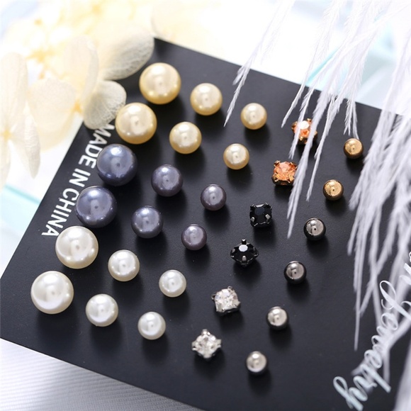 **DAVIDA* 30-Pc Assorted Fashion Stud Earring Set - Picture 7 of 8